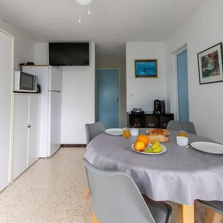 Calme Et Terrasse Parking Апартаменты